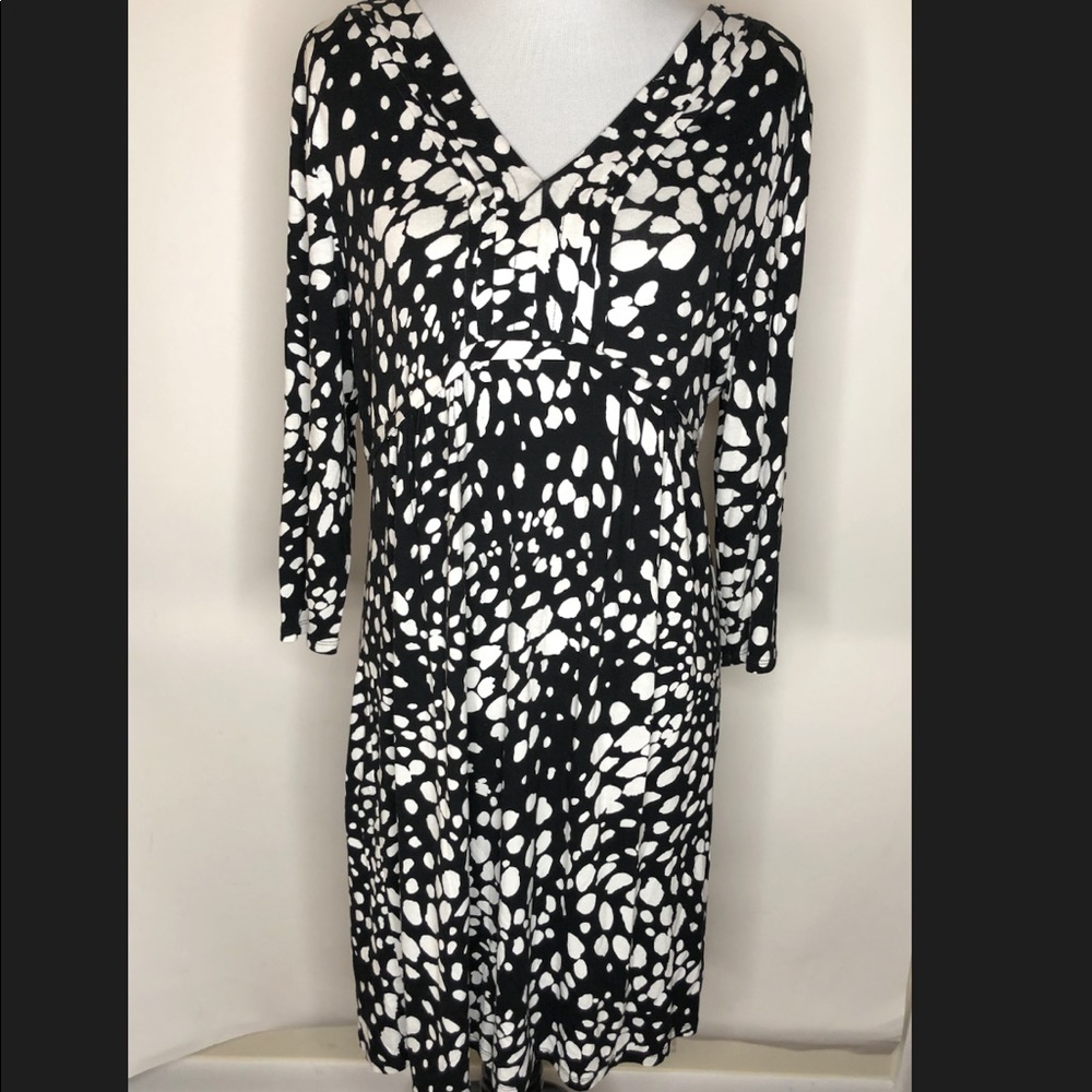 New York and Company Stretch 3/4 Sleeve Dress